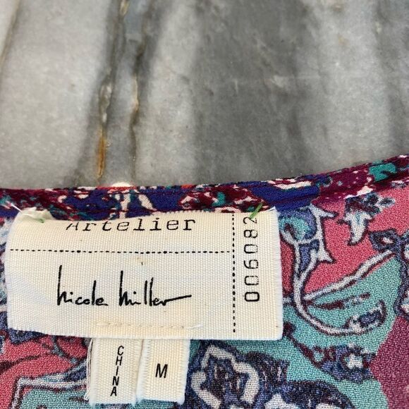 Nicole Miller multicolor sleeveless blouse- size medium - Picture 6 of 11